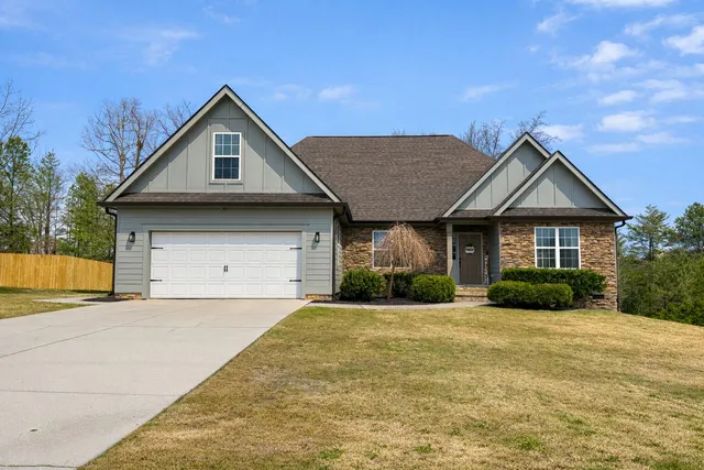 $400,000 | 43 Stones River Drive, Chickamauga, GA 30707