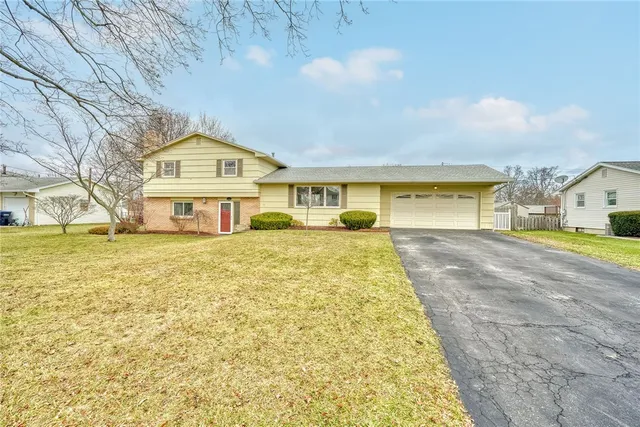 $239,900 | 334 Kartes Drive, Greece, NY 14616