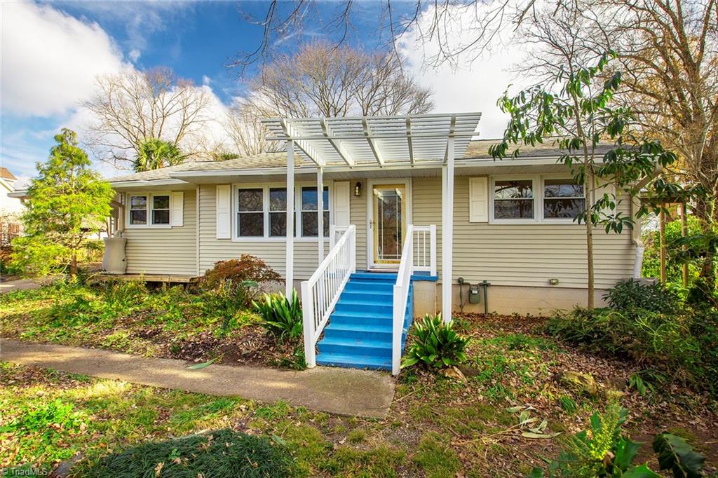 1643 Sandersted Road Southwest Winston-Salem, NC 27103 - Photo 1 of 27 Gallery Image 1