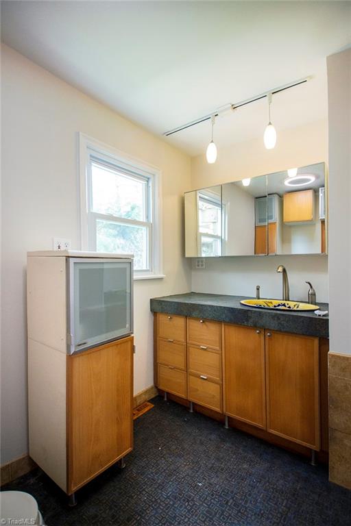 1643 Sandersted Road Southwest Winston-Salem, NC 27103 - Photo 14 of 27 Gallery Image 14