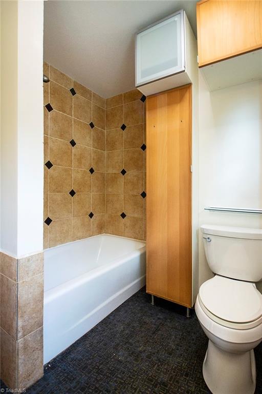 1643 Sandersted Road Southwest Winston-Salem, NC 27103 - Photo 15 of 27 Gallery Image 15