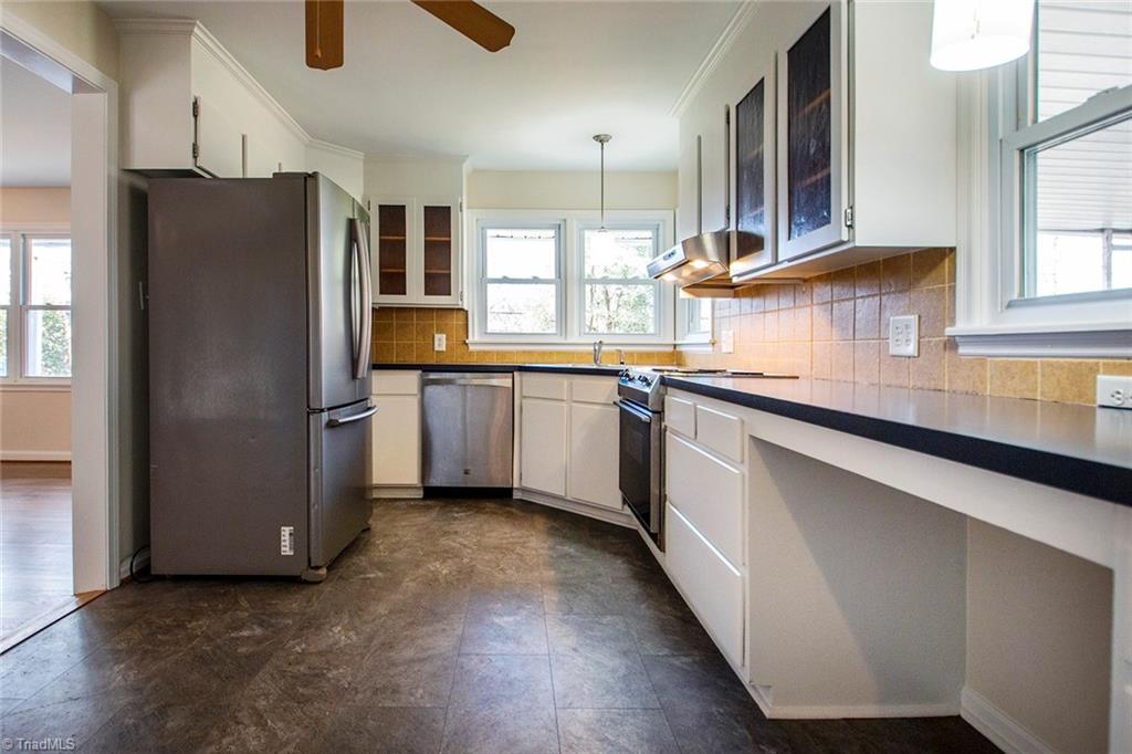 1643 Sandersted Road Southwest Winston-Salem, NC 27103 - Photo 5 of 27 Gallery Image 5