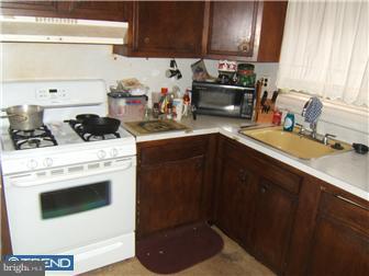 1502 Rainer Road Brookhaven, PA 19015 - Photo 3 of 6 Kitchen