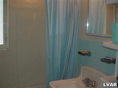 1546 Catasauqua Road Bethlehem, PA 18017 - Photo 3 of 4 Gallery Image 3