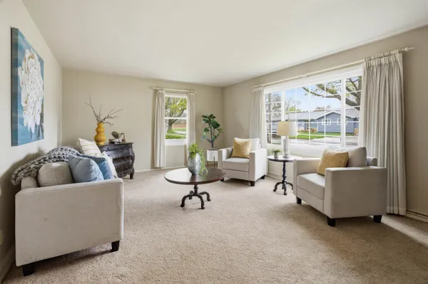 $349,900 | 2717 North Elmwood Court, Appleton, WI 54911