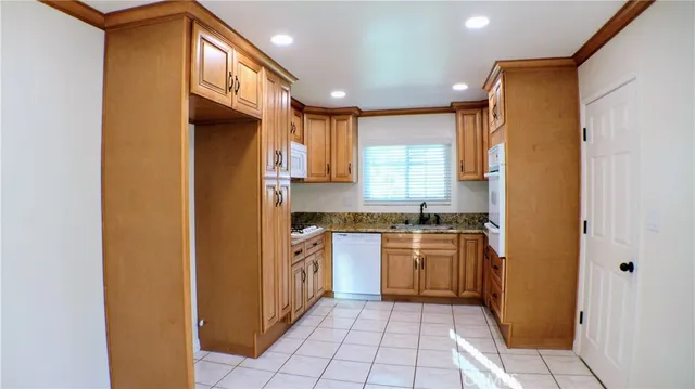 $3,895 | 19113 Radlett Avenue, Carson, CA 90746