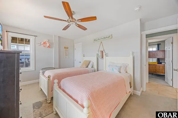 $1,995,000 | 25251 Lee O'Neal Lane, Waves, NC 27982