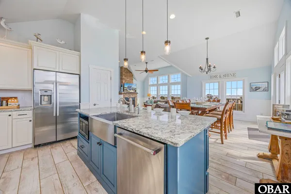 $1,995,000 | 25251 Lee O'Neal Lane, Waves, NC 27982