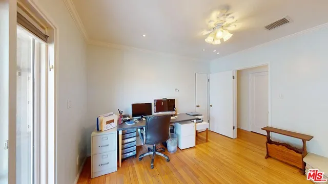 $1,570,000 | 535 Woodbury Road, Glendale, CA 91206