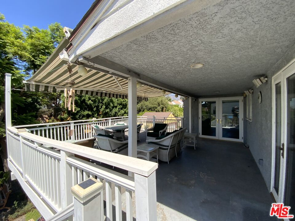535 Woodbury Road Glendale, CA 91206 - Photo 18 of 32