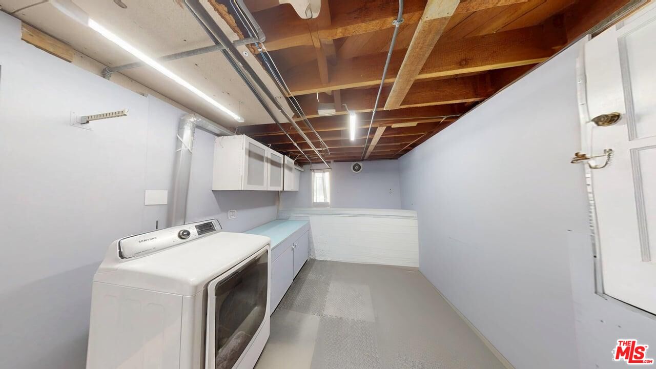 535 Woodbury Road Glendale, CA 91206 - Photo 28 of 32