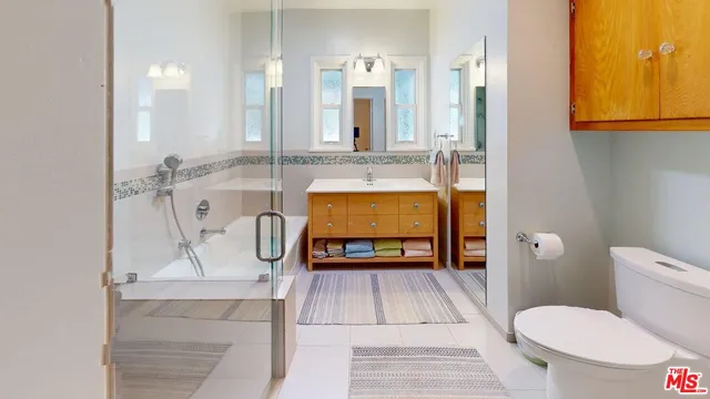 $1,570,000 | 535 Woodbury Road, Glendale, CA 91206