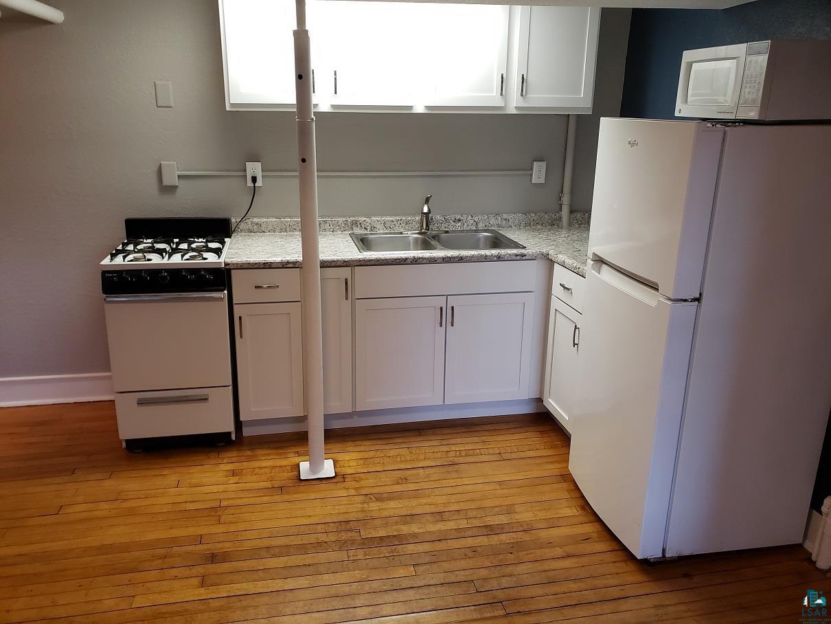 2024 West 4th Street Duluth, MN 55806 - Photo 25 of 41 Unit 2 Kitchen 1