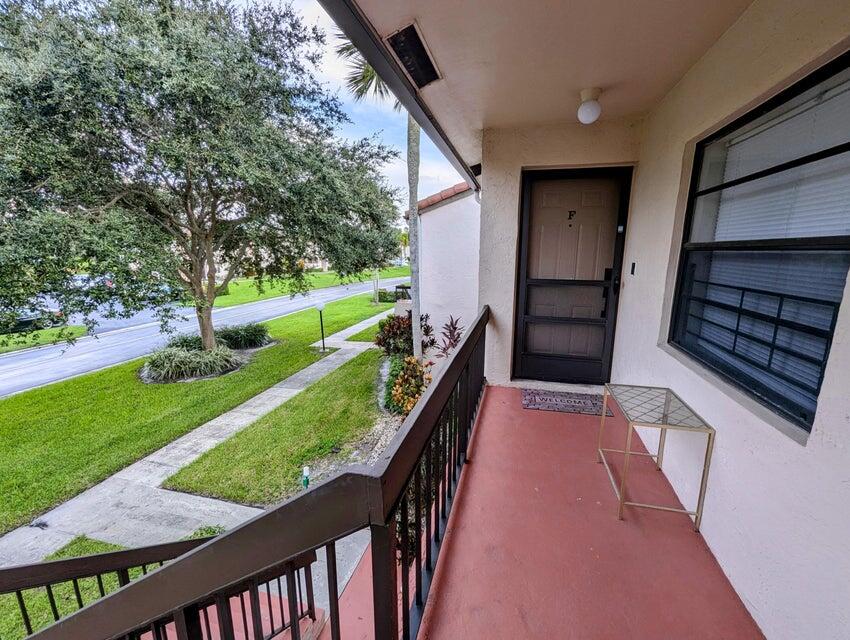 21362 Juego Circle, Unit 33F Boca Raton, FL 33433 - Photo 23 of 41 SCREENING DOOR