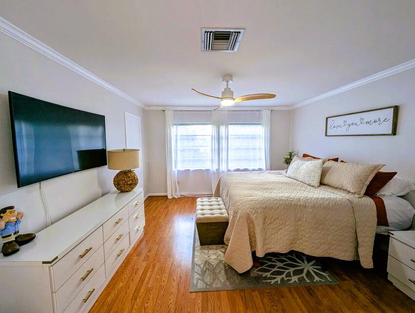 21362 Juego Circle, Unit 33F Boca Raton, FL 33433 - Photo 10 of 41 HUGE MASTER BEDROOM