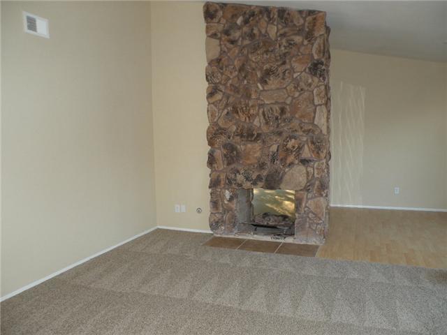 355 Compass Road Oceanside, CA 92054 - Photo 4 of 25