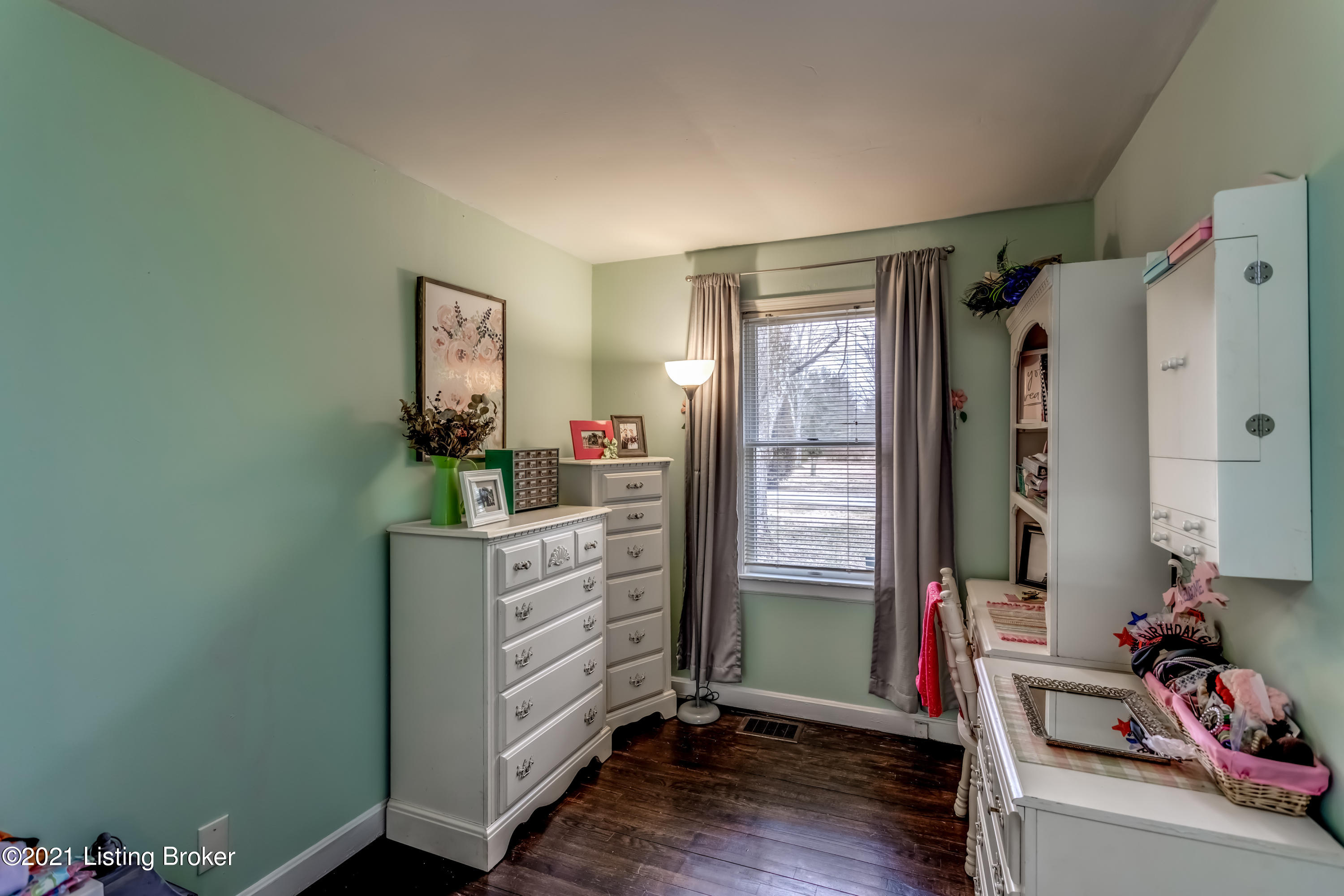 8109 Old Mill Road Pewee Valley, KY 40056 - Photo 28 of 46 H70A0999-A