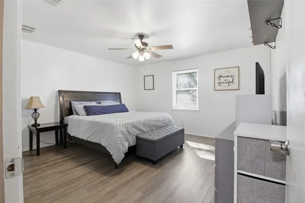 $260,000 | 1018 Princeton Place, Cleburne, TX 76033