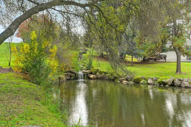a view of a lake with houses
