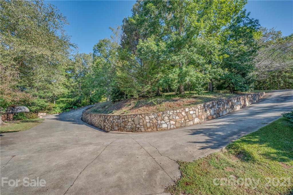 176 White Water Circle Rutherfordton, NC 28139 - Photo 8 of 47 Gallery Image 8