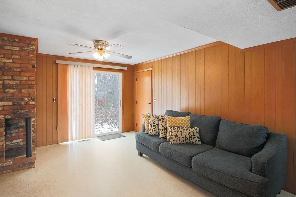8 Elizabeth Road Milford, MA 01757 - Photo 17 of 33 Gallery Image 17