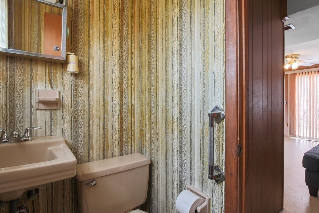 8 Elizabeth Road Milford, MA 01757 - Photo 26 of 33 Gallery Image 26