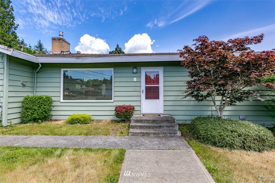 2812 Rozewood Drive Northeast Bremerton, WA 98310 - Photo 2 of 20 Gallery Image 2