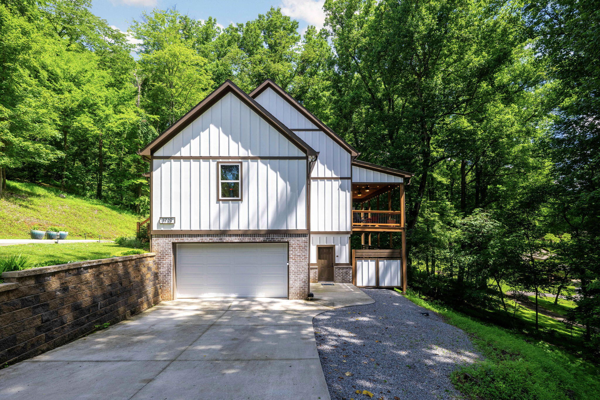 1719 Hidden Harbor Road Hixson, TN 37343 - Photo 6 of 76 6-web-or-mls-DSC_7284-58