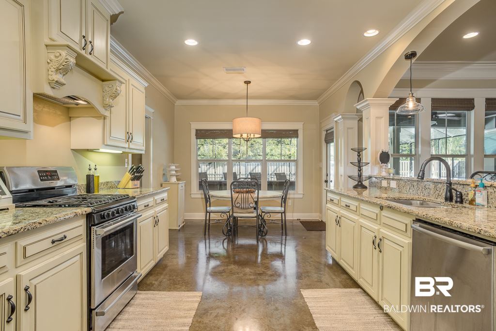 561 Musket Avenue Fairhope, AL 36532 - Photo 7 of 25 Kitchen