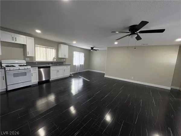$1,321 | 223 Mojave Lane, Henderson, NV 89015