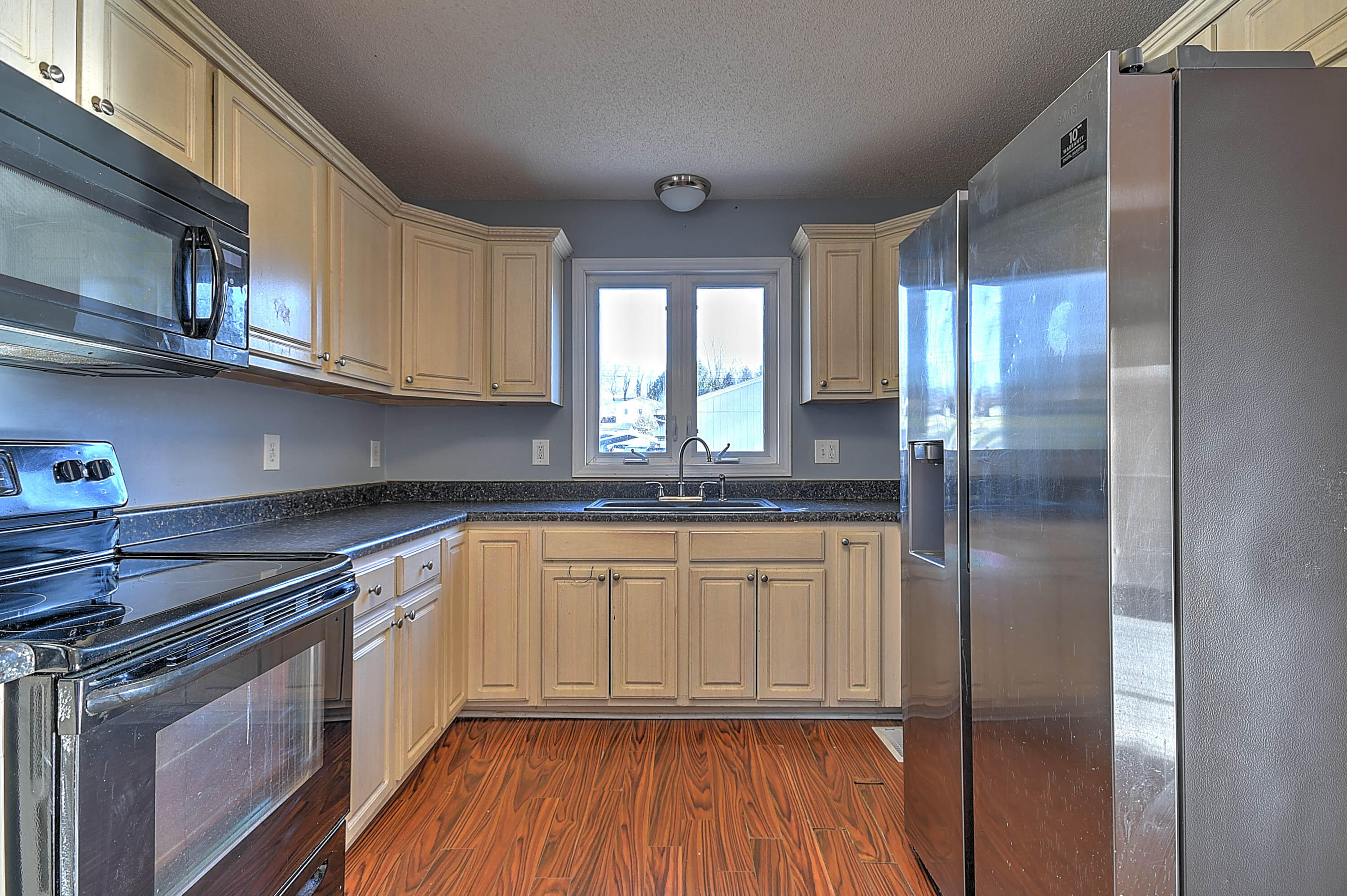 348 Rosedale Lane Bristol, TN 37620 - Photo 8 of 22 Rosedale-17
