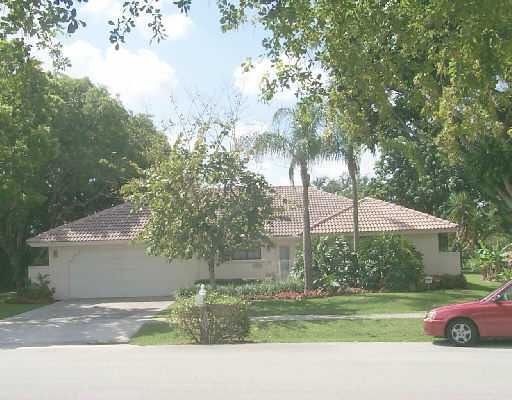 22249 Larkspur Trail Boca Raton, FL 33433 - Photo 1 of 7 Primary Photo