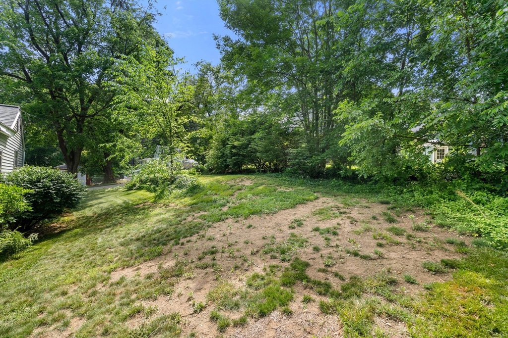 40 Fairfield Street Maynard, MA 01754 - Photo 25 of 38