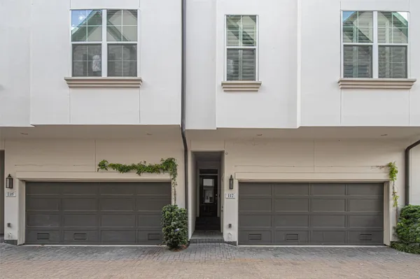 $2,950 | 4031 Bellefontaine, Unit 117, Houston, TX 77025