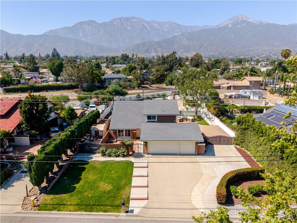 8344 Banyan Street Rancho Cucamonga, CA 91701 - Photo 4 of 59