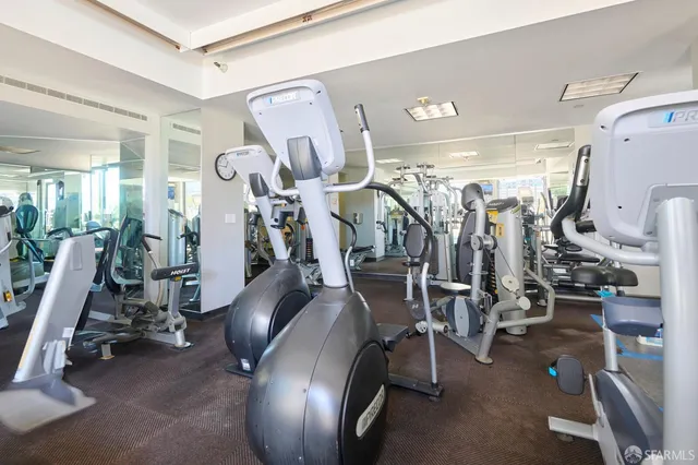 $667,999 | 1 Daniel Burnham Court, Unit 816, San Francisco, CA 94109