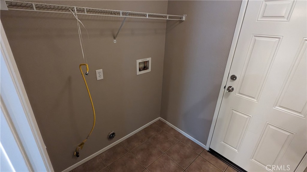 25862 Iris Avenue, Unit B Moreno Valley, CA 92551 - Photo 20 of 23 a bathroom with a shower