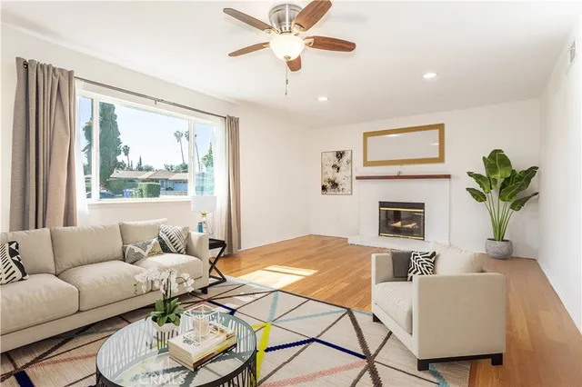 $4,250 | 19233 Napa Street, Northridge, CA 91324