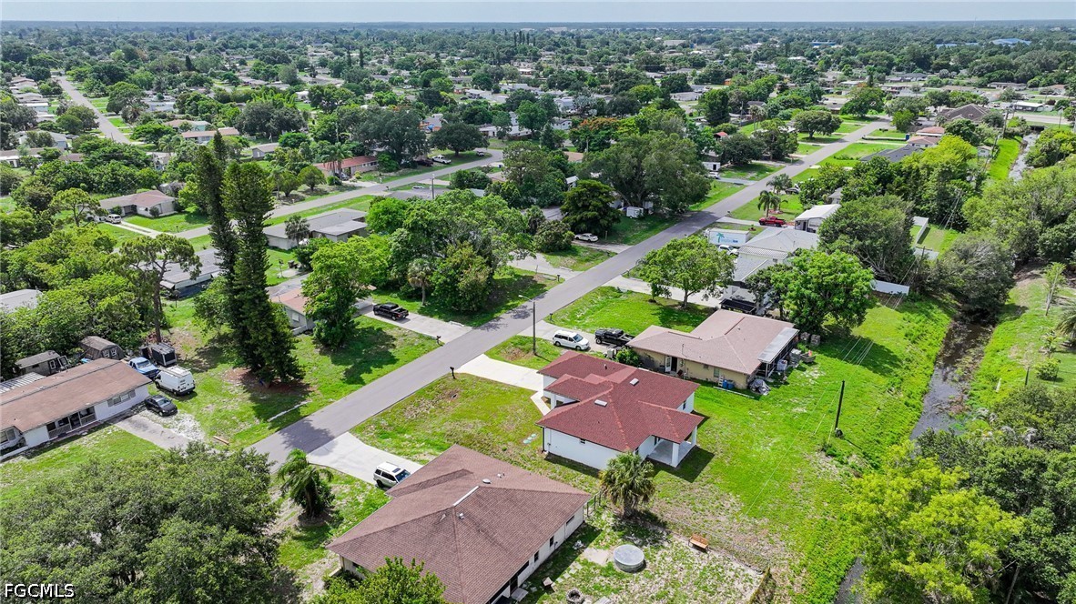 127 Connecticut Road Lehigh Acres, FL 33936 - Photo 6 of 22