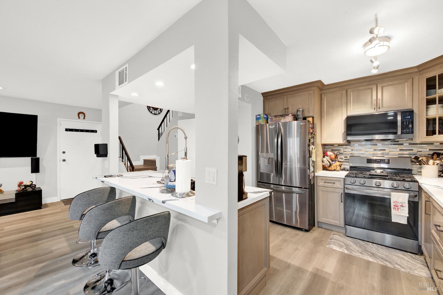 216 Apollo, Unit 7 Hercules, CA 94547 - Photo 12 of 29