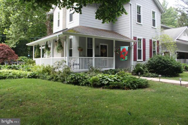 6 Shirley Lane Lititz, PA 17543 - Photo 2 of 23 Gallery Image 2