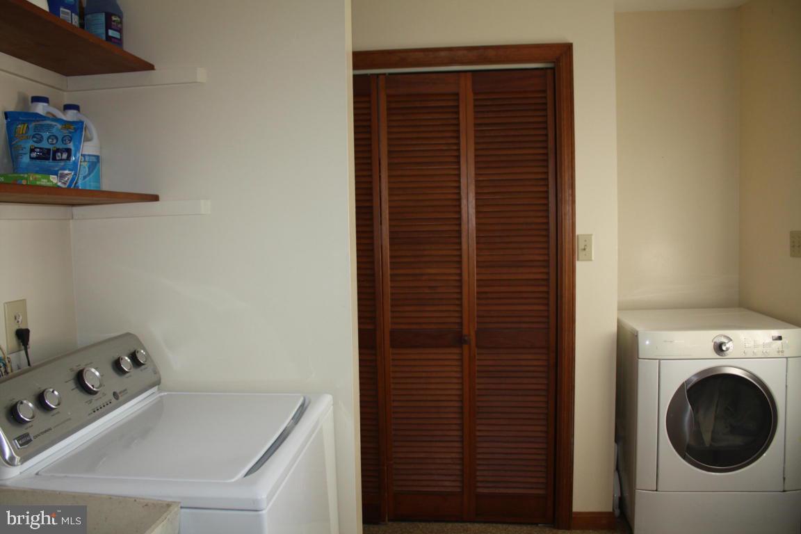 6 Shirley Lane Lititz, PA 17543 - Photo 12 of 23 Gallery Image 12