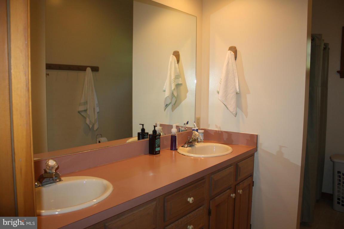 6 Shirley Lane Lititz, PA 17543 - Photo 15 of 23 Gallery Image 15
