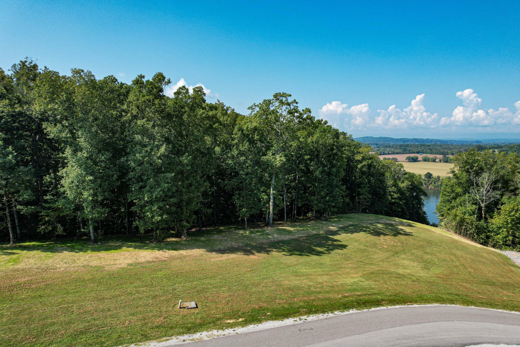 79 Espalier Drive Decatur, TN 37322 - Photo 3 of 24