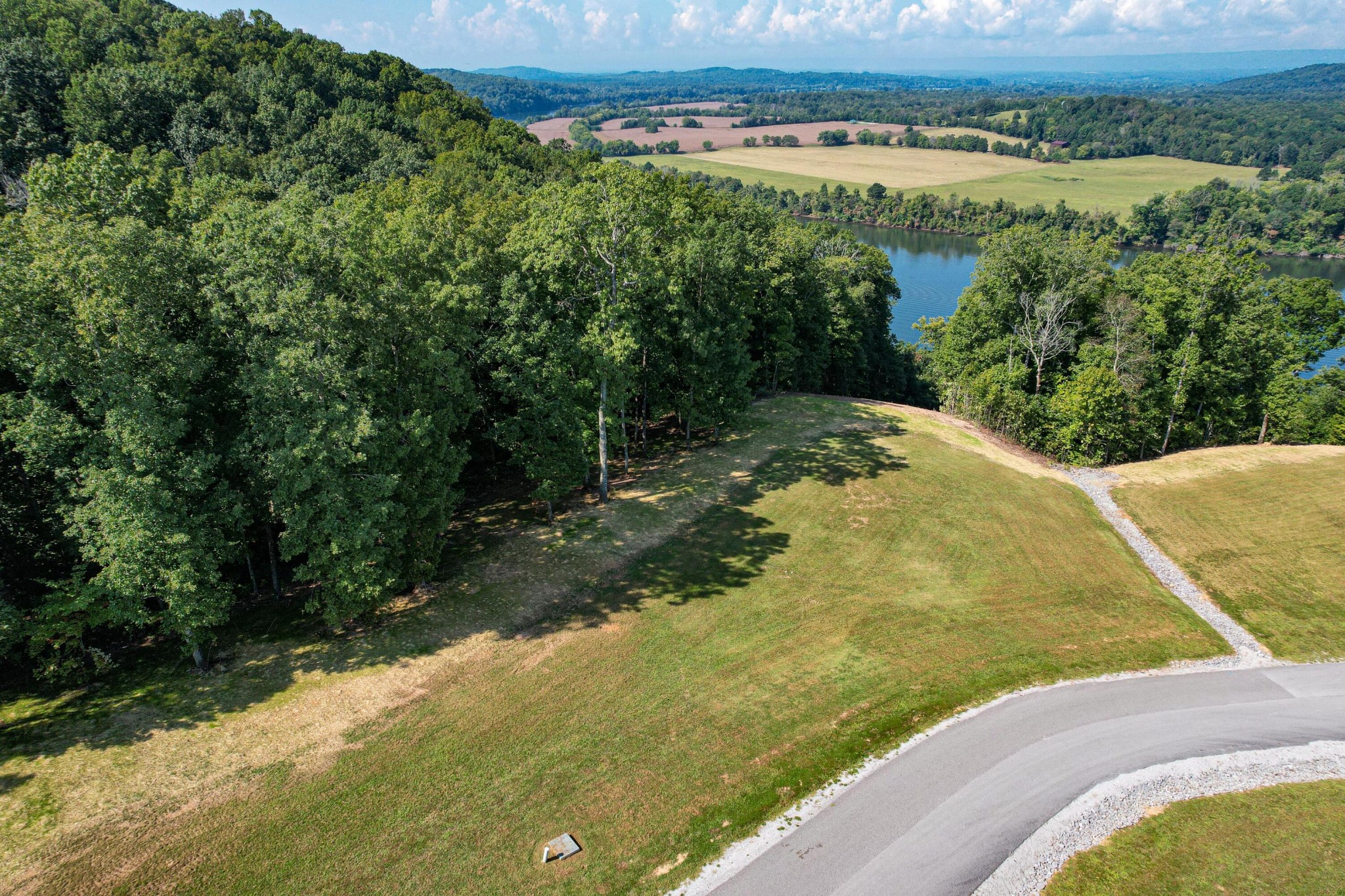 79 Espalier Drive Decatur, TN 37322 - Photo 7 of 24