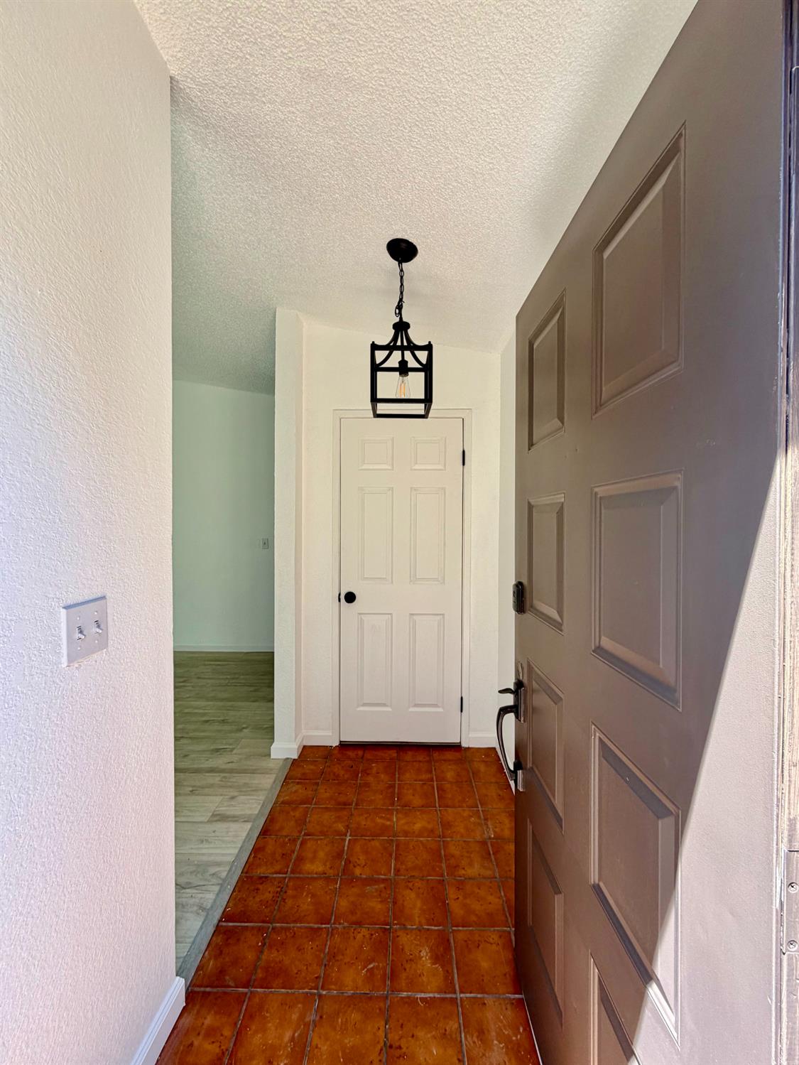 158 East Grant Line Road Tracy, CA 95376 - Photo 2 of 18