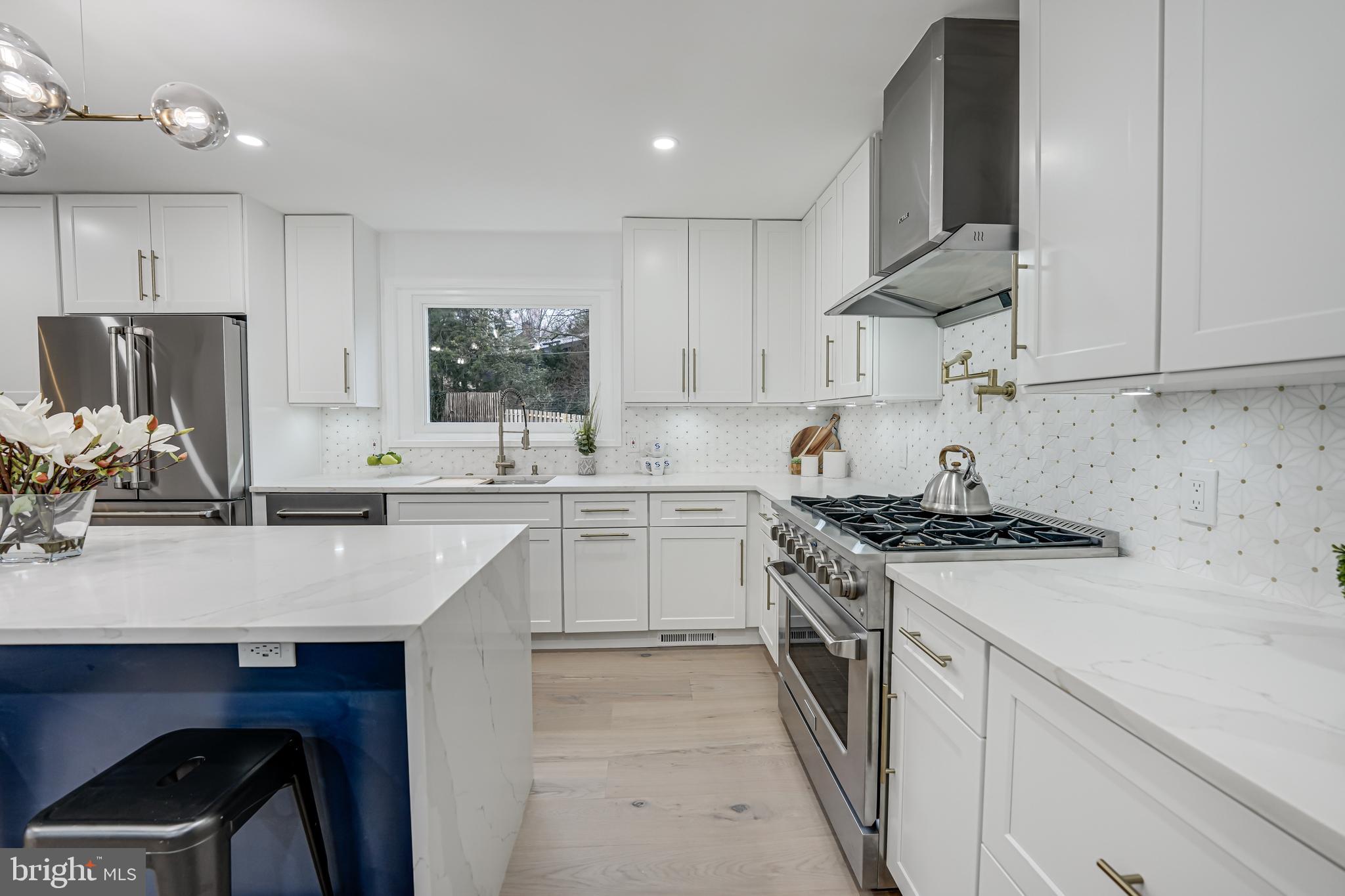 2815 South Arlington Ridge Road Arlington, VA 22202 - Photo 11 of 41