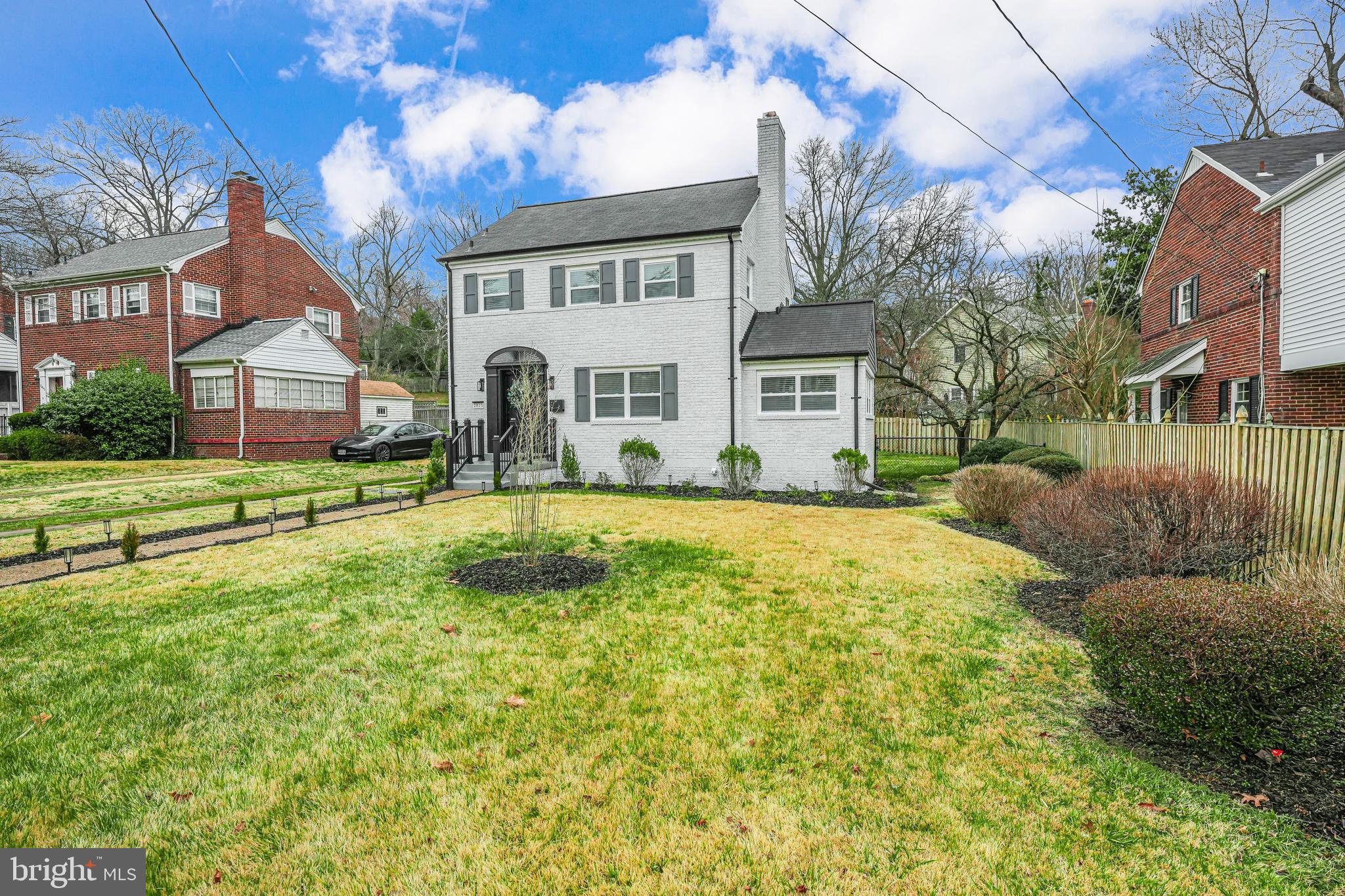 2815 South Arlington Ridge Road Arlington, VA 22202 - Photo 2 of 41