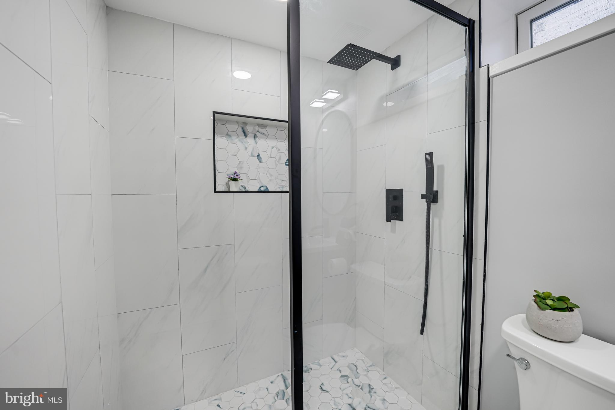 2815 South Arlington Ridge Road Arlington, VA 22202 - Photo 35 of 41