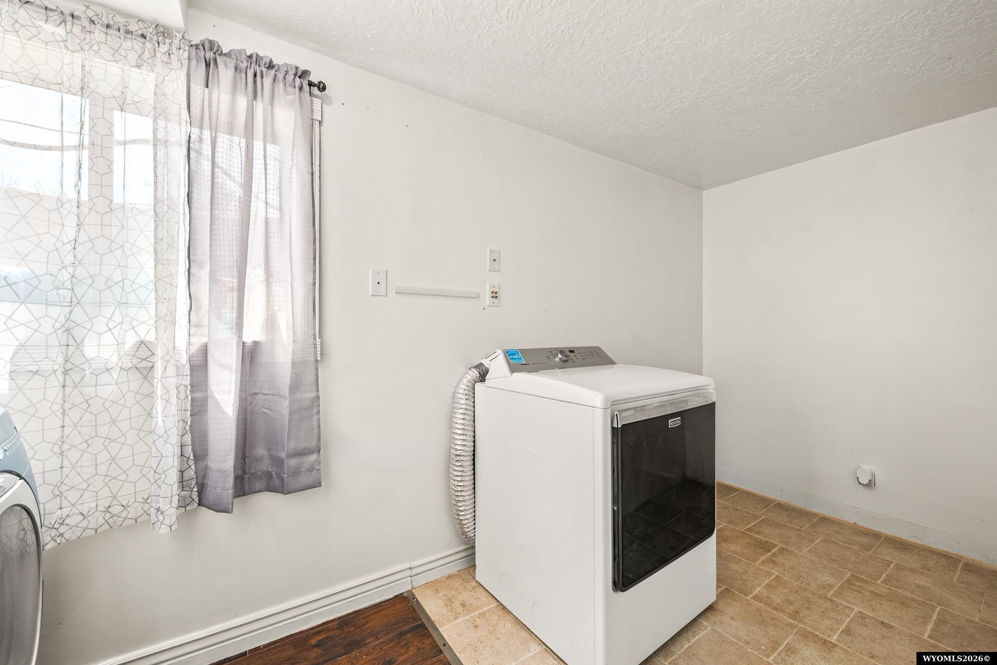 153 Dell Rio Evanston, WY 82930 - Photo 26 of 32 Gallery Image 26